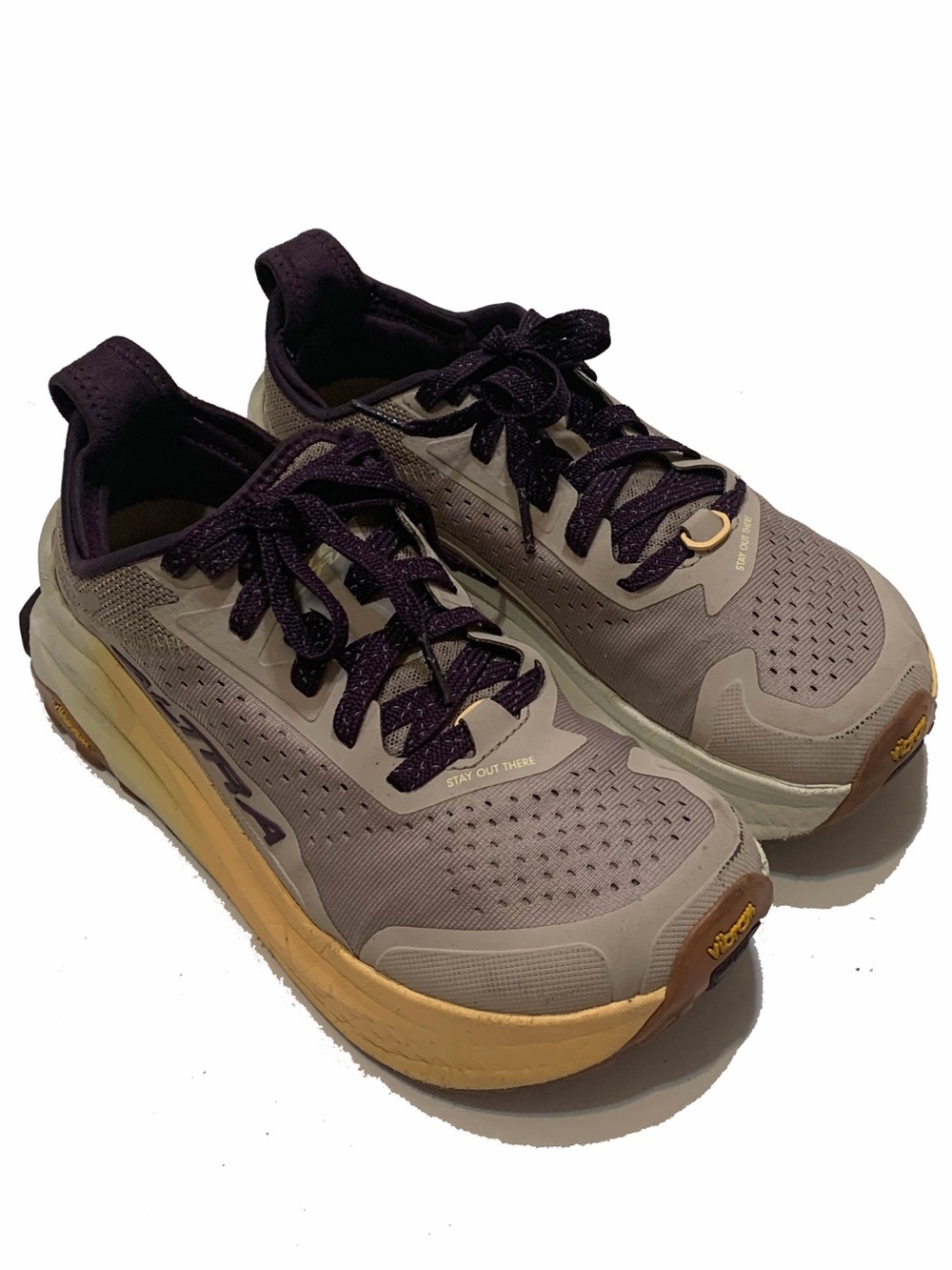 altra Women’s olympus 6 sneaker